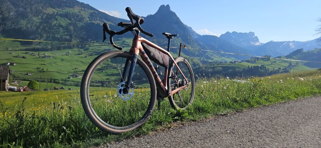 Velo in der Toggenburger Natur