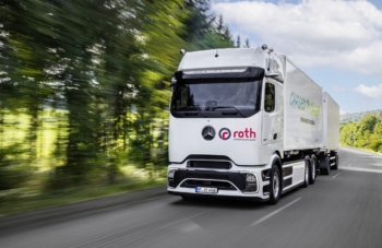 Ein elektrischer Kühllastwagen der Roth Kühltransporte GmbH aus Nesslau