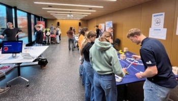 Blick ins Experimentierlabor bei der rwt in Bazenheid