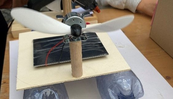energietal toggenburg bot am Kinderfest Lichtensteig Solarboot-Basteln an